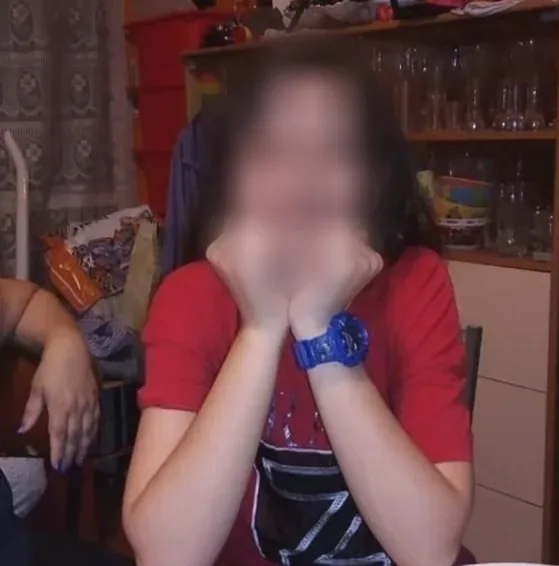Nisa, 25