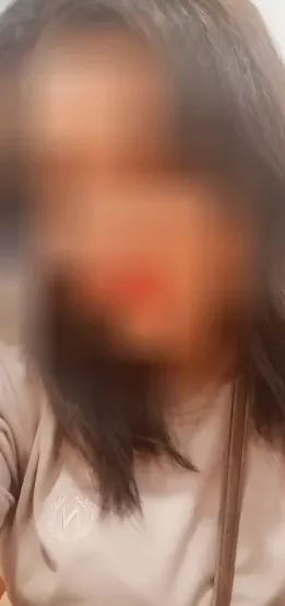 Yvonne, 34